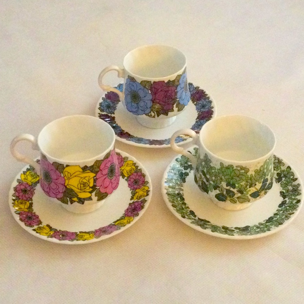 Elizabethan Mid-Century Fine Bone China Tea cups